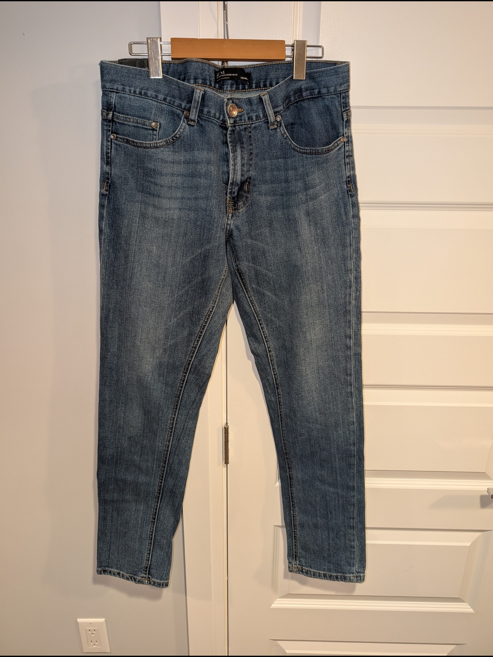 Zara Men's Mid Wash Blue Jeans